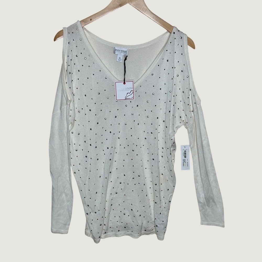 NWT Bisou Bisou Rhinestone Embellished Cold Shoulder Long Sleeve Top size Medium